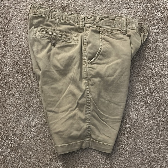 Arizona Jean Co Mens 32W Tan Khaki Shorts - Picture 3 of 6